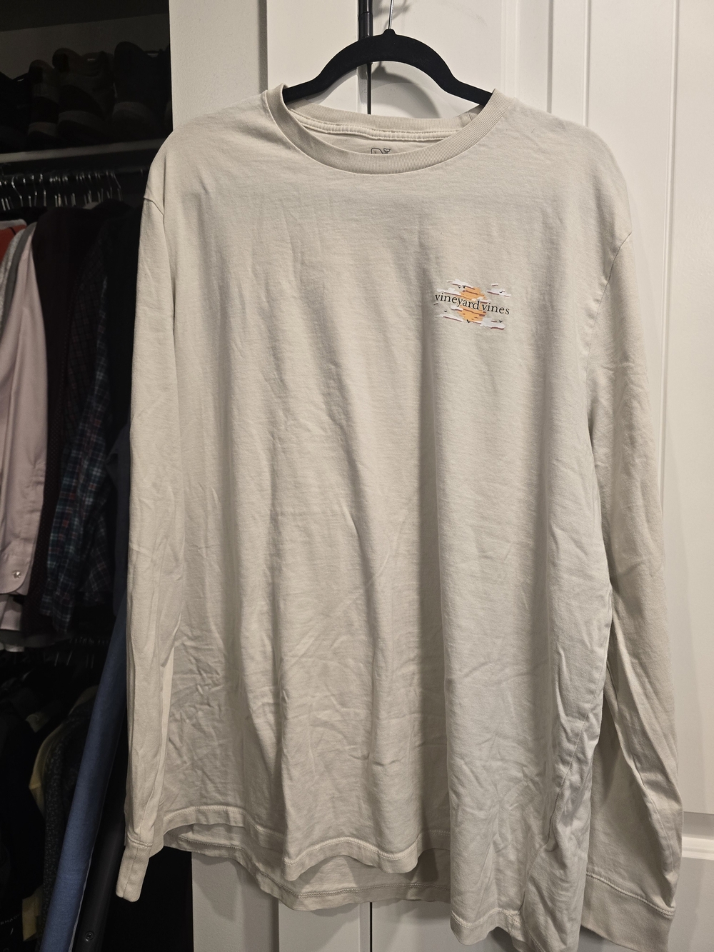 Vineyard Vines Men's Long-Sleeve Tee in Cream with Small Logo